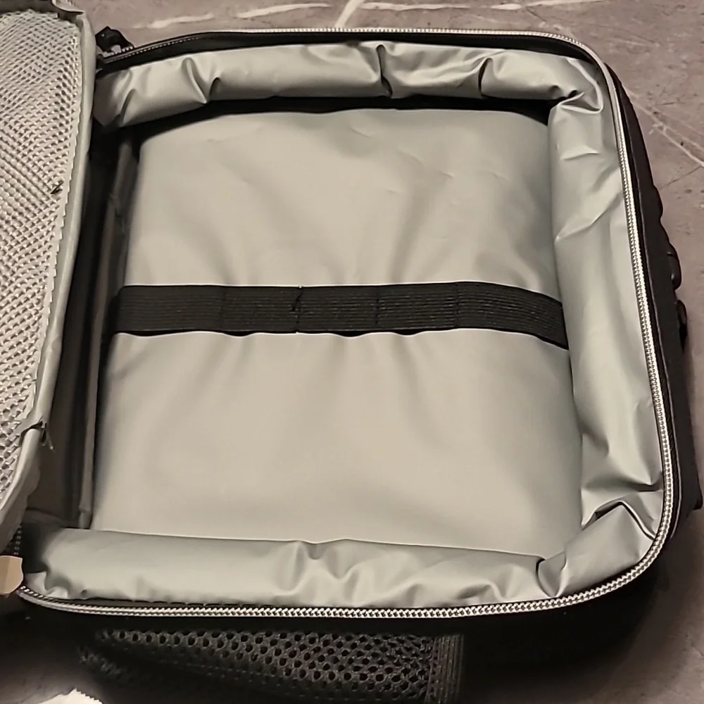 VIDEO GAME STYLE LUNCH BOX NWT